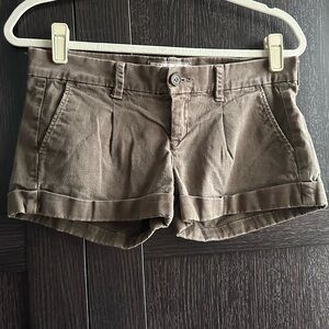 Abercrombie & Fitch Low Rise Cargo Shorts